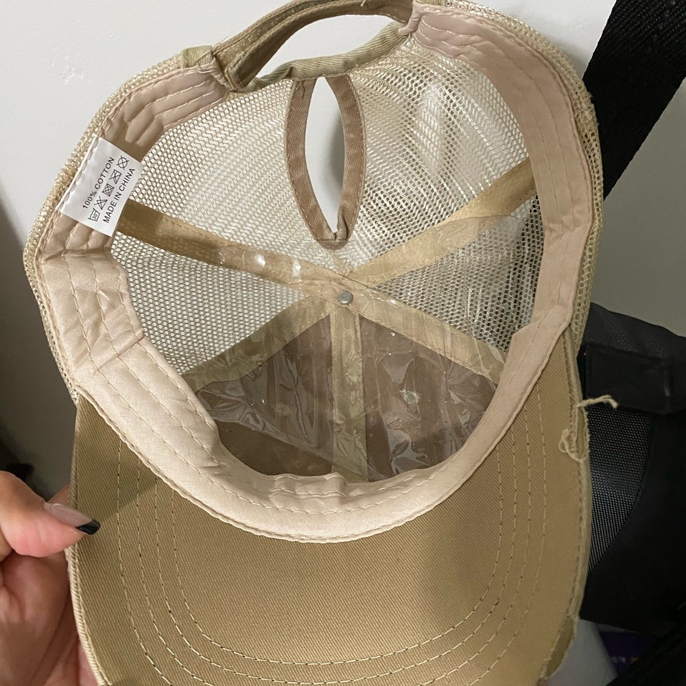 Hat - Picture 5 of 5